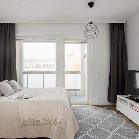 2Br Design Home 400 M From Train Station Tikkurila فانتا المظهر الخارجي الصورة